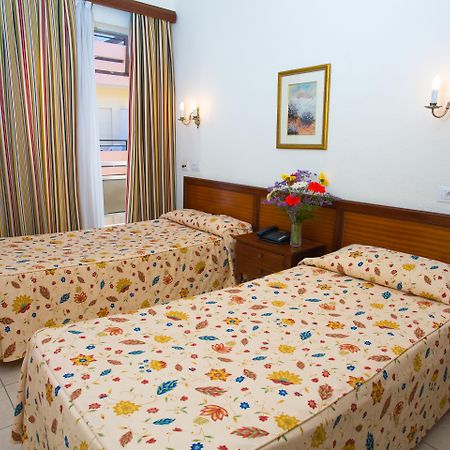 Hotel Marte 푸에르토 드 라 크루즈 외부 사진